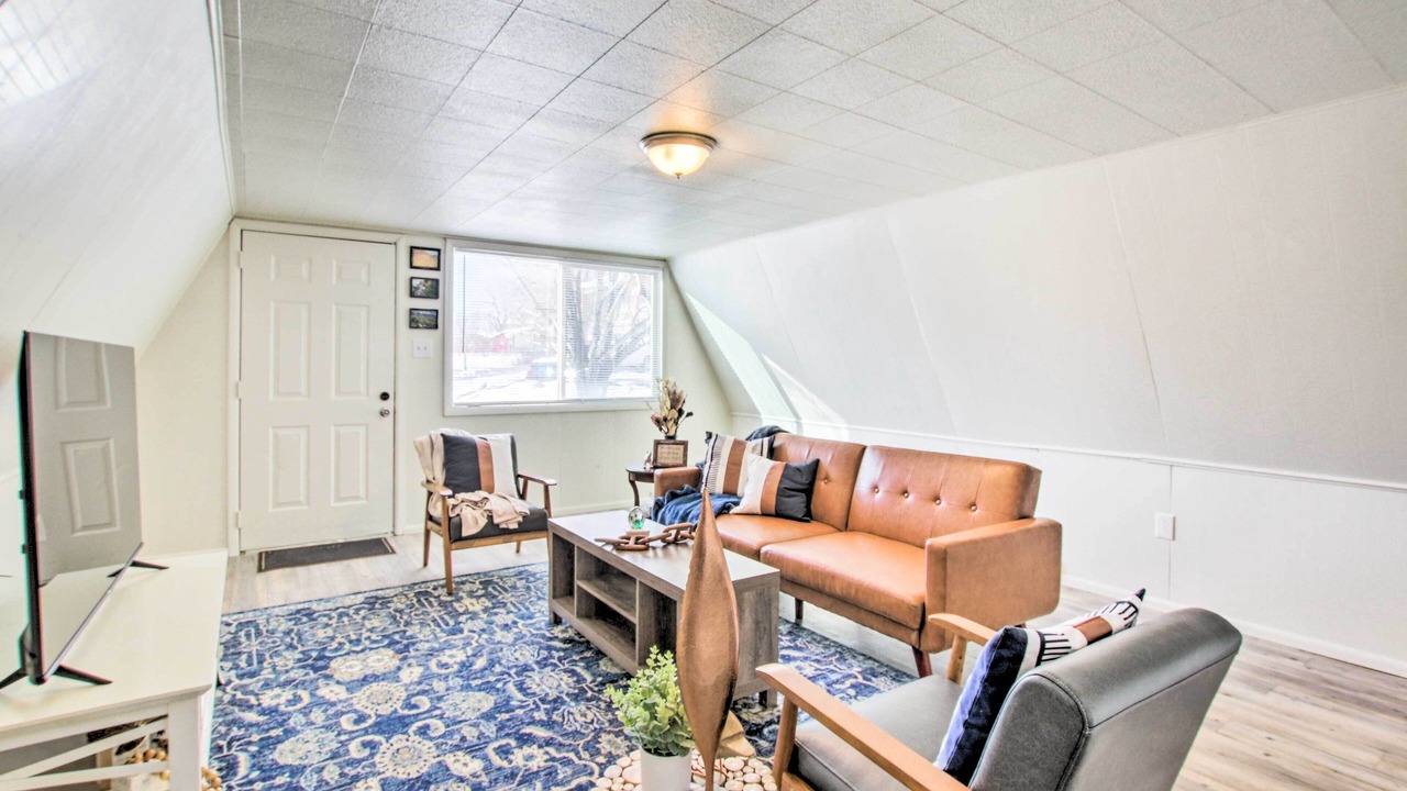 Photo of Livingroom in Evanston