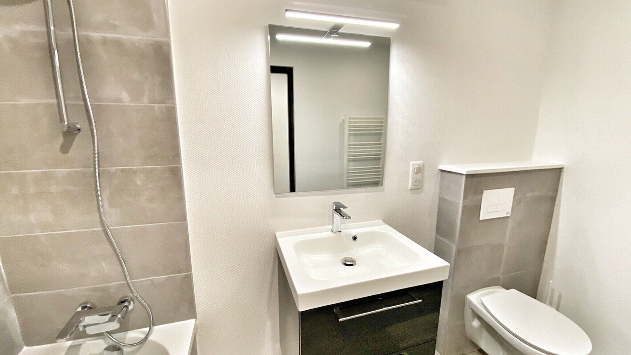 Photo of Bathroom in Terville