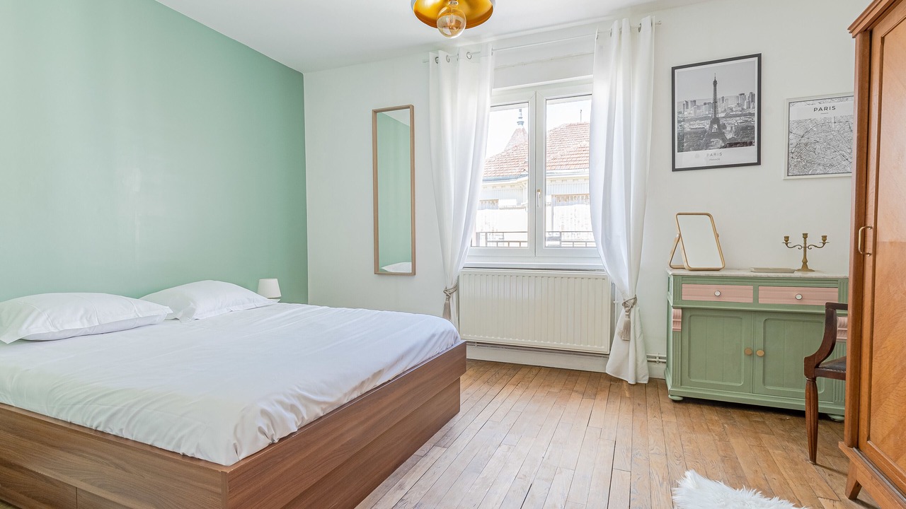 Photo of Others in Sablon