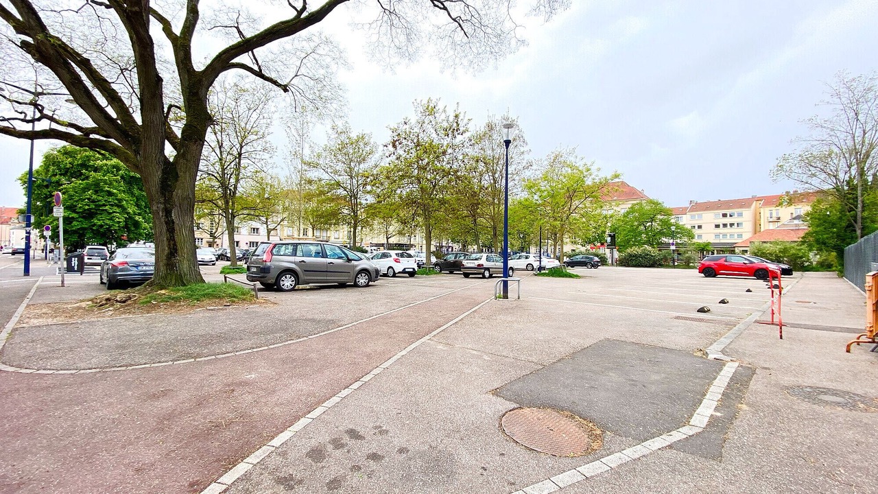 Photo of Others in Sablon