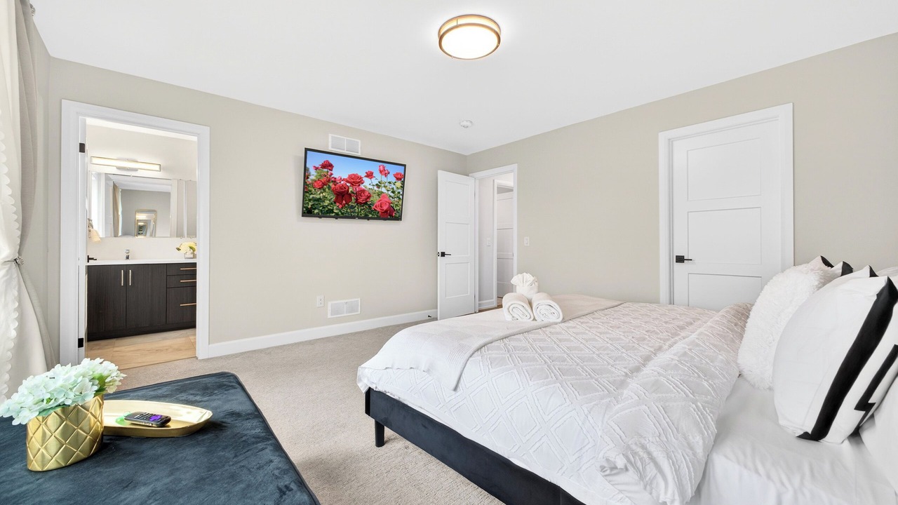 Photo of Bedroom in Niagara Falls