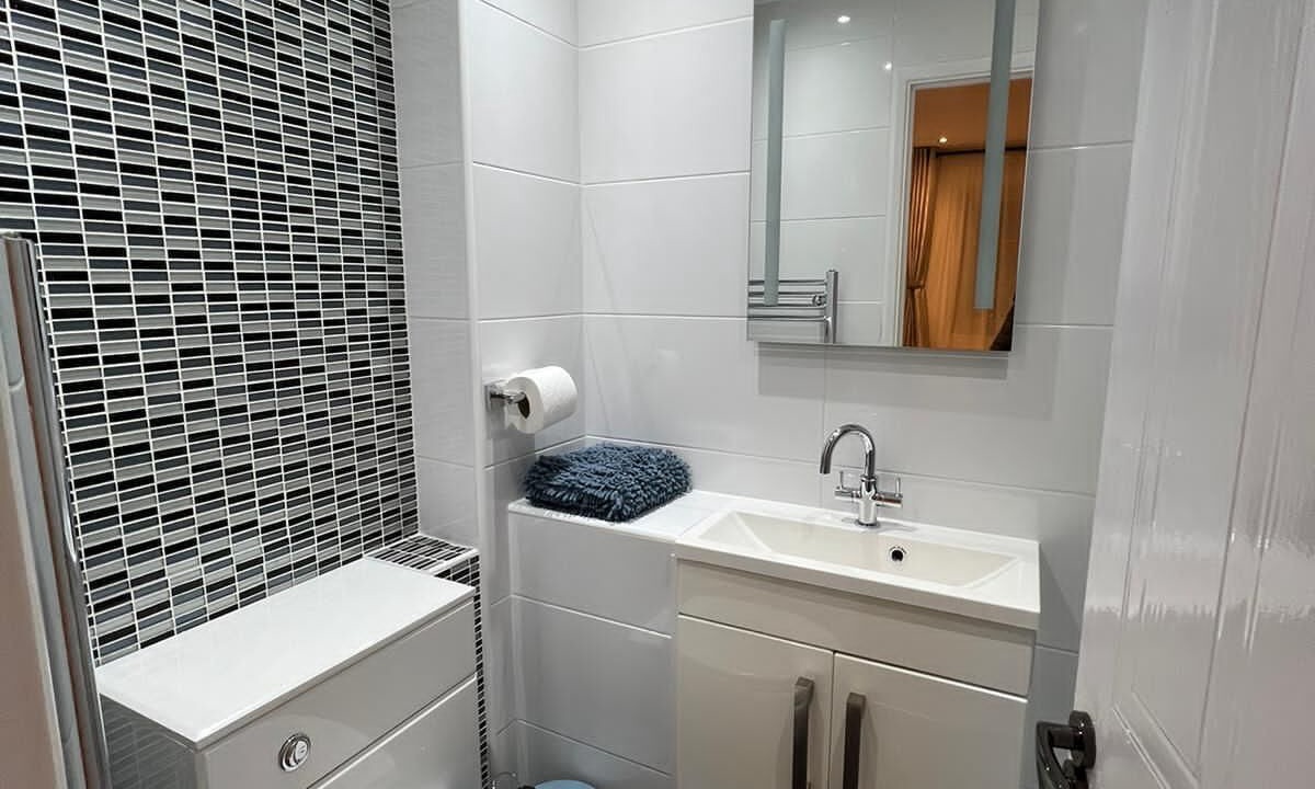 Photo of Bathroom in Thamesmead