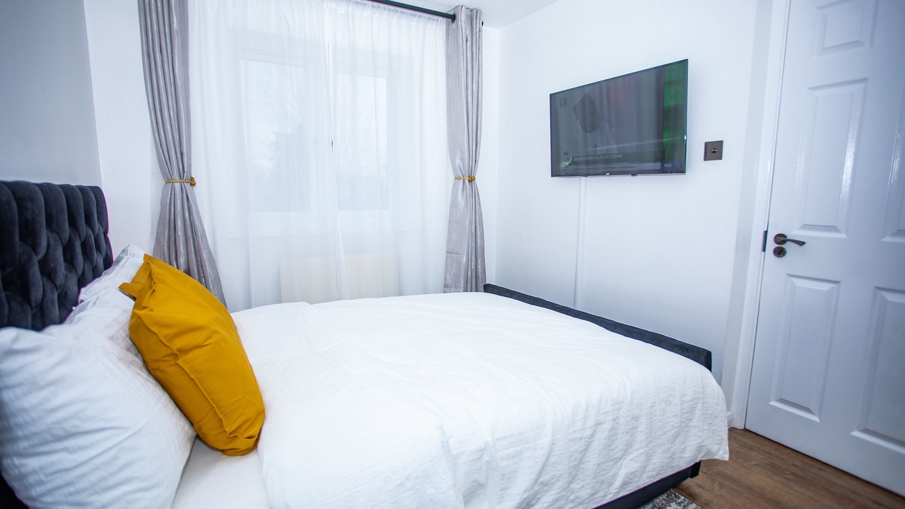 Photo of Bedroom in Thamesmead