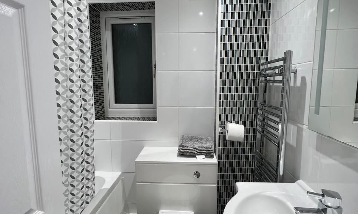 Photo of Bathroom in Thamesmead