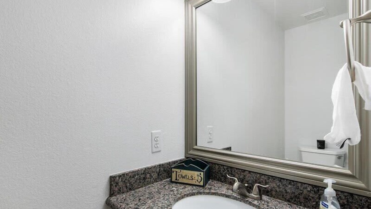 Photo of Bathroom in Red Mountain Ranch