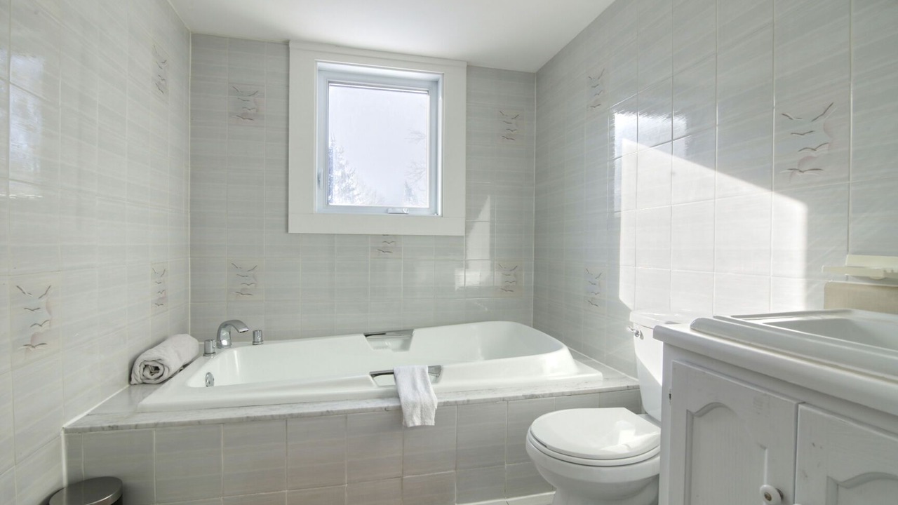Photo of Bathroom in Noyan