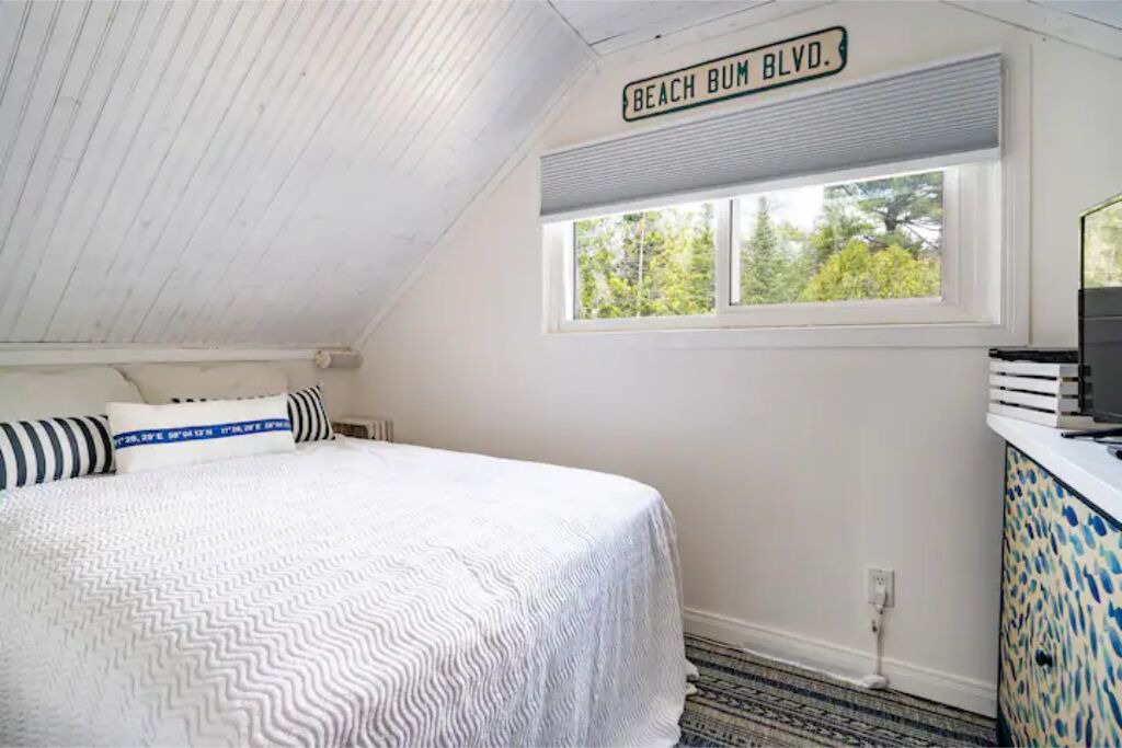 Photo of Bedroom in Sauble Beach