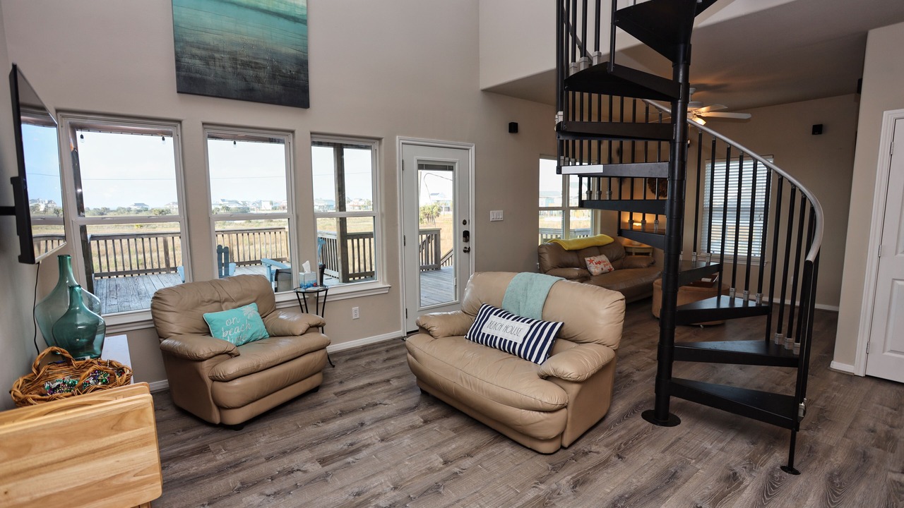 Photo of Livingroom in Terramar Beach