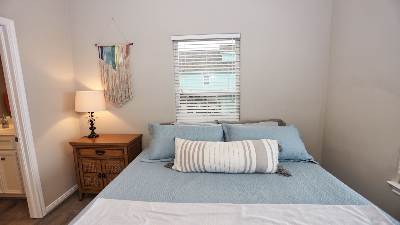 Photo of Bedroom in Terramar Beach