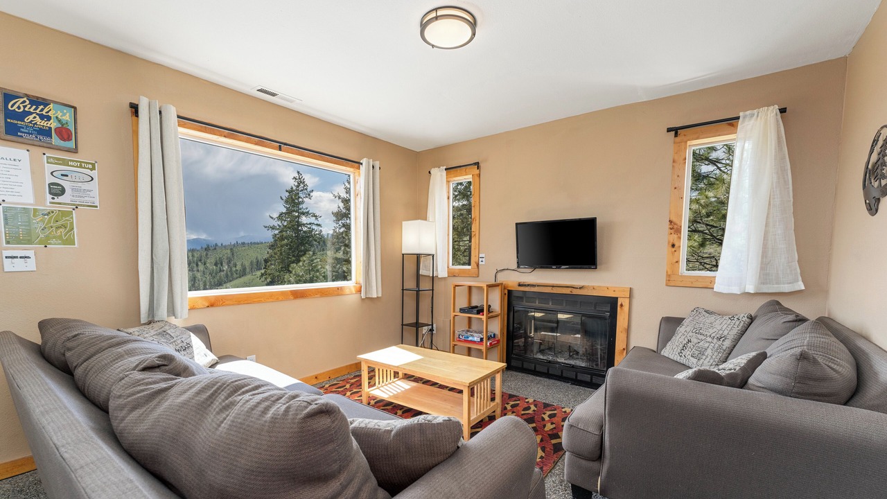 Photo of Livingroom in Chelan