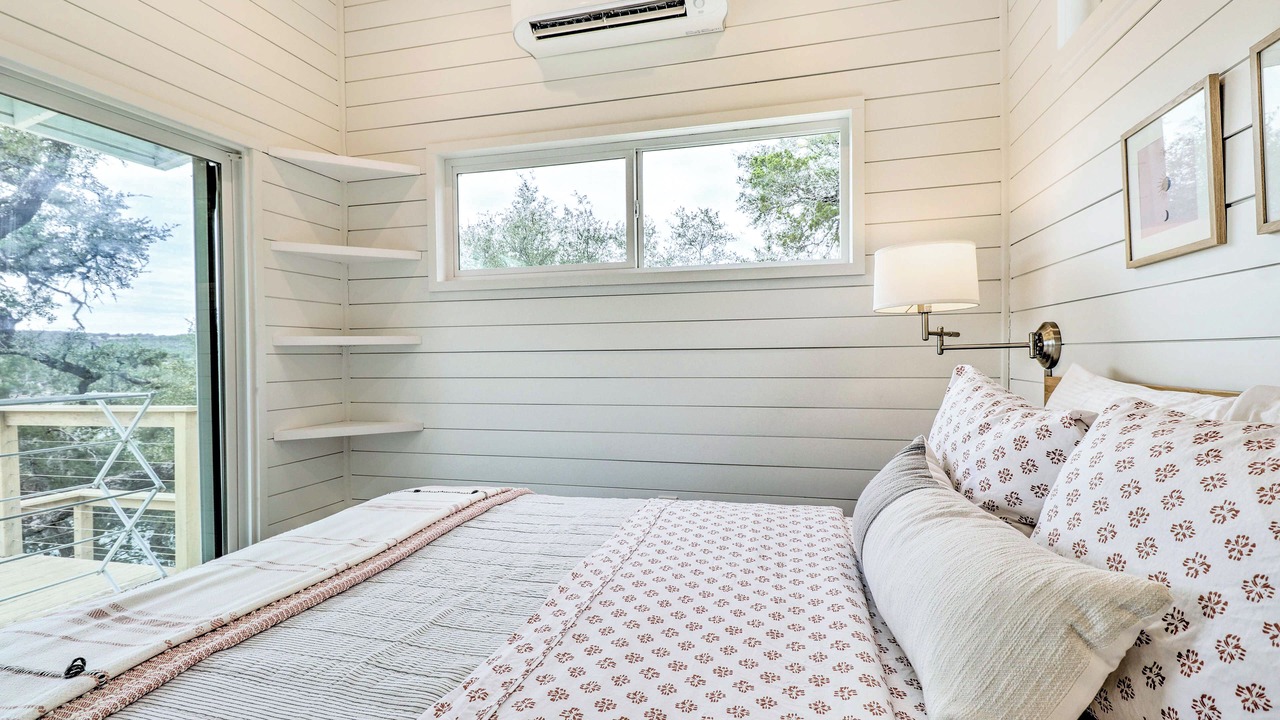 Photo of Bedroom in Lakehurst