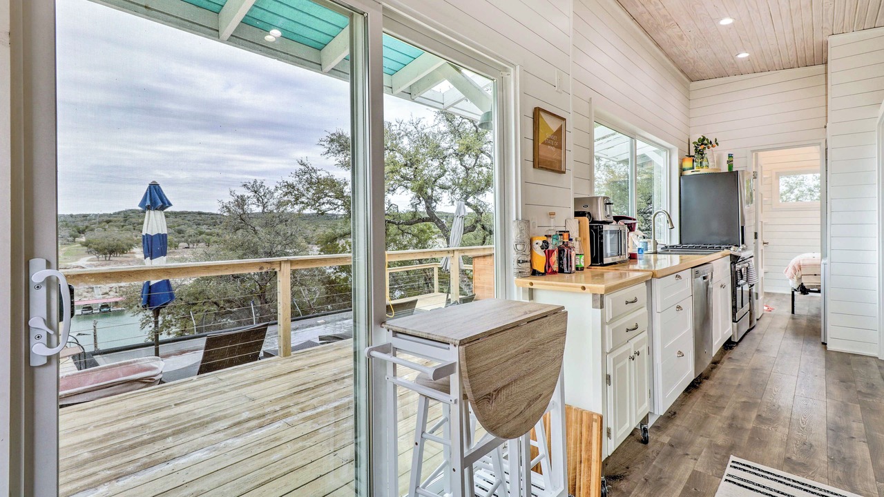 Photo of Kitchen in Lakehurst