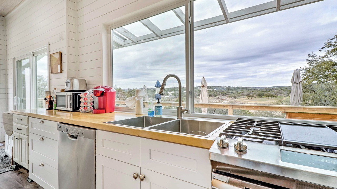 Photo of Kitchen in Lakehurst