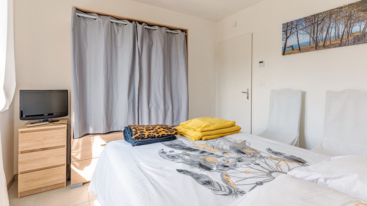 Photo of Bedroom in Gastes