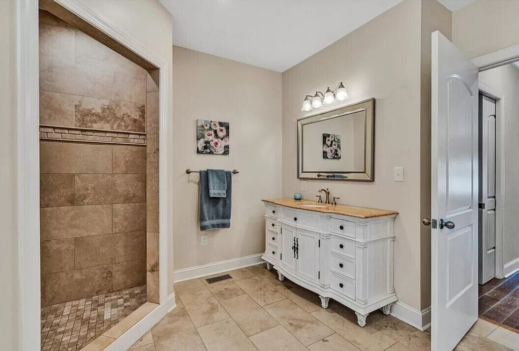 Photo of Bathroom in Westlake Corner