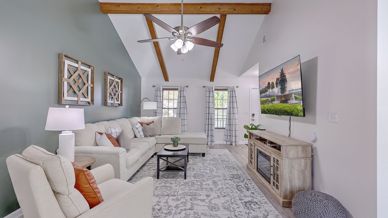 Photo of Livingroom in North Charleston