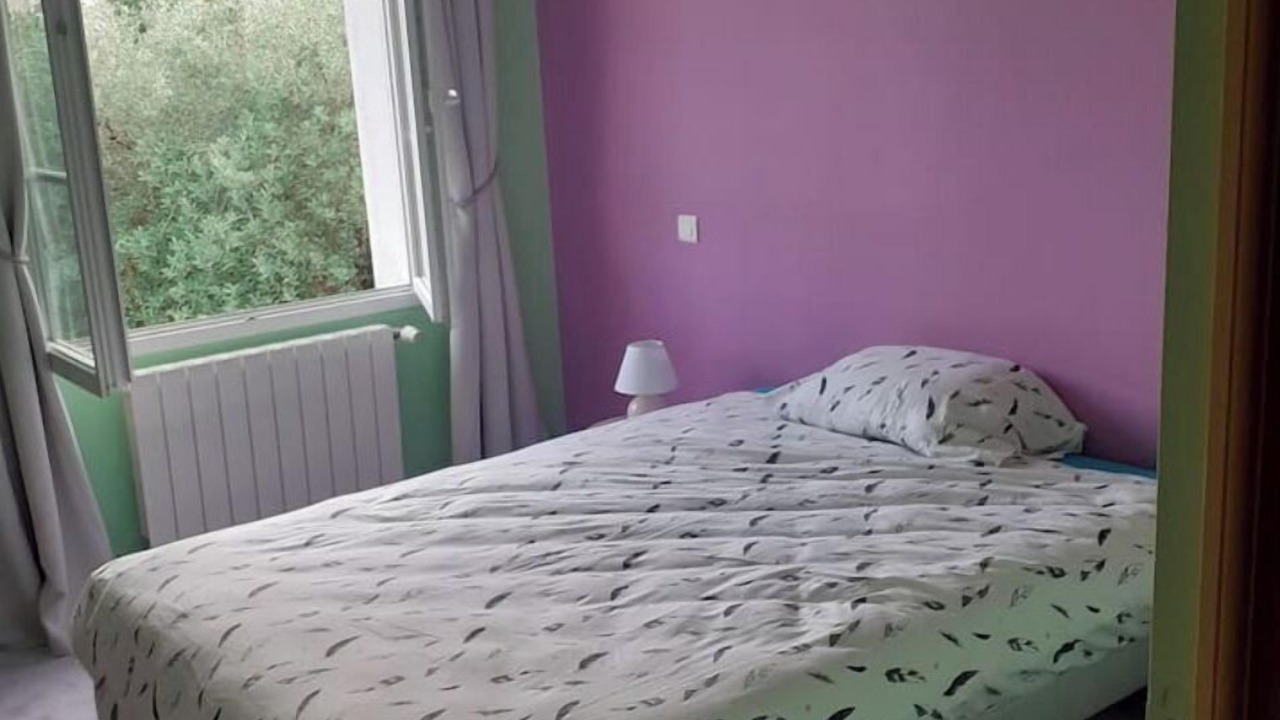 Photo of Bedroom in Saint-Romain-de-Benet
