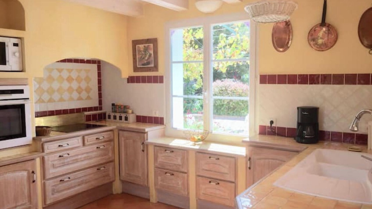 Photo of Kitchen in Saint-Romain-de-Benet