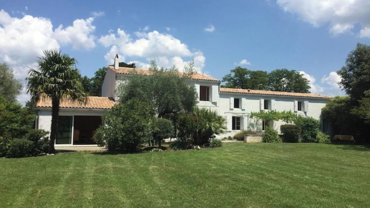 Photo of Outdoor in Saint-Romain-de-Benet