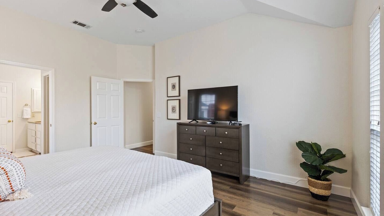 Photo of Bedroom in Lewisville