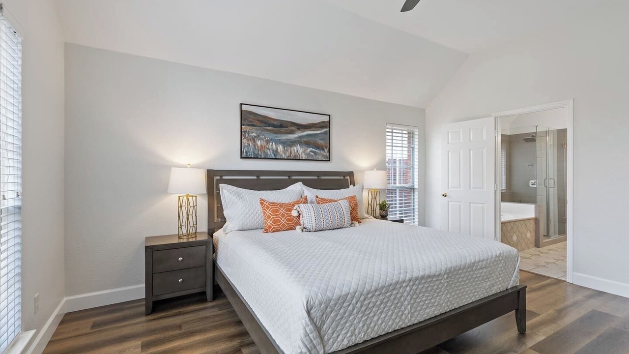 Photo of Bedroom in Lewisville