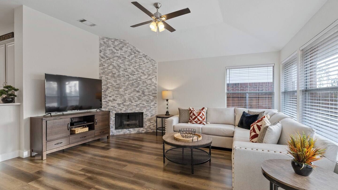 Photo of Livingroom in Lewisville