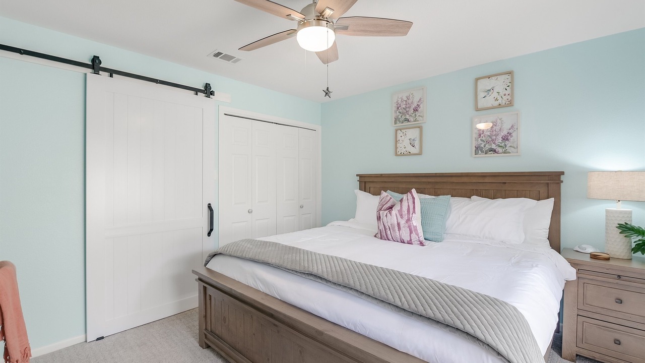Photo of Bedroom in Horseshoe Bay West