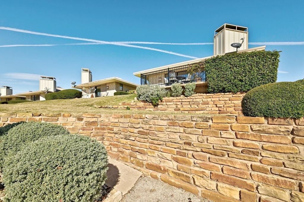 Photo of Outdoor in Horseshoe Bay West