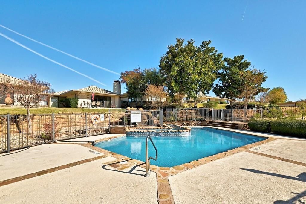 Photo of Outdoor in Horseshoe Bay West
