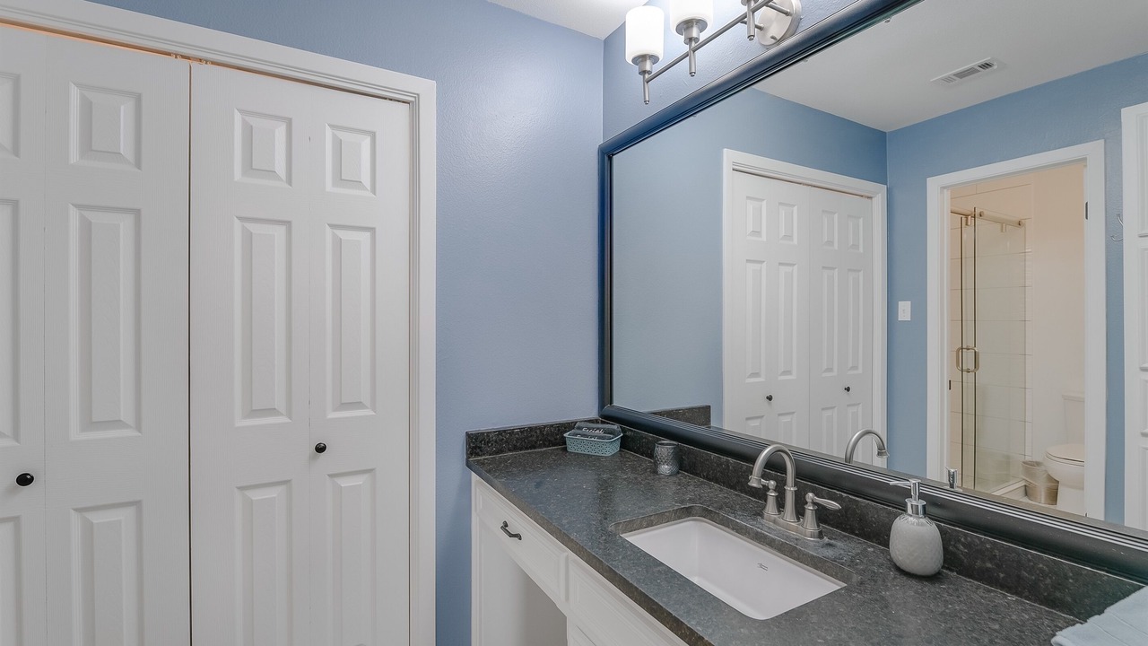 Photo of Bathroom in Horseshoe Bay West