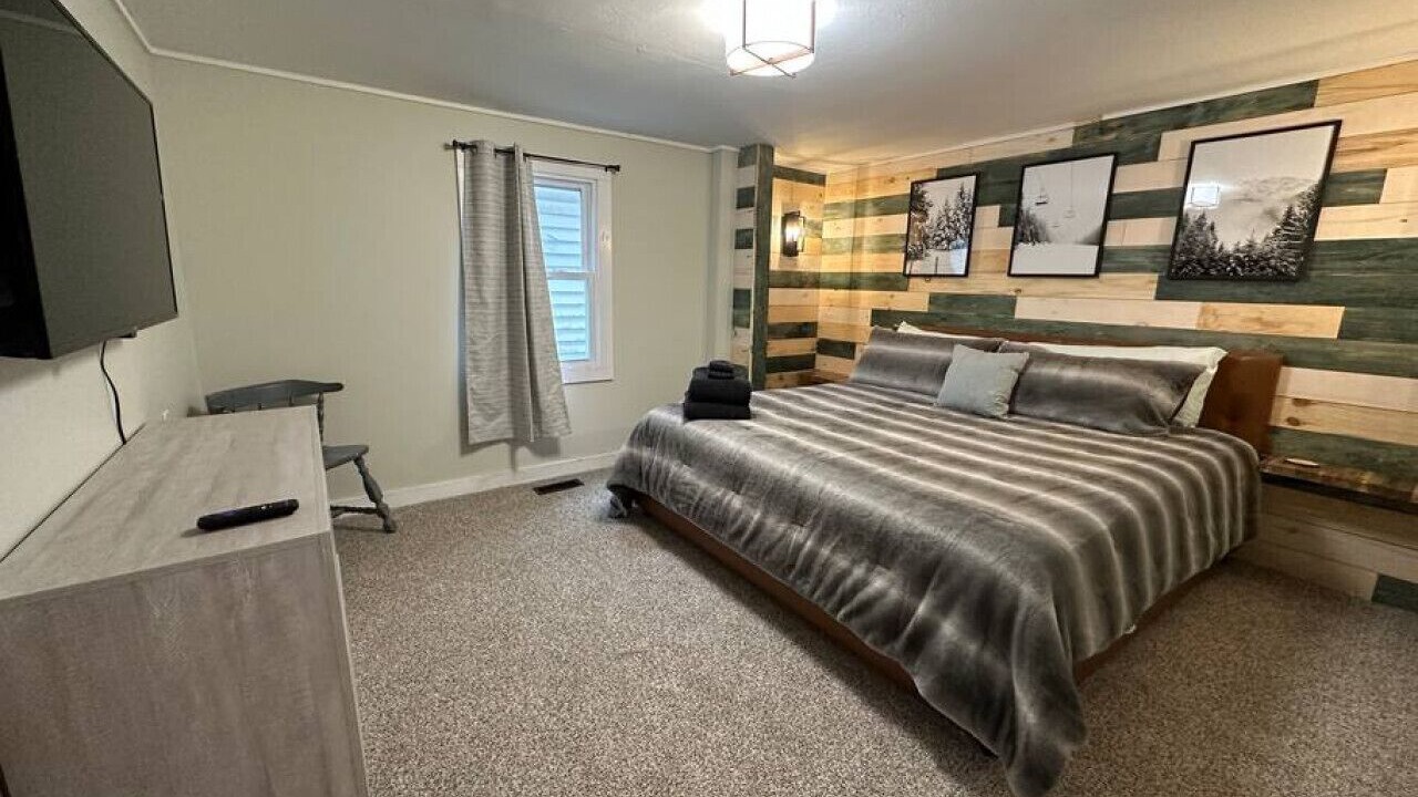 Photo of Bedroom in Blodgett Mills