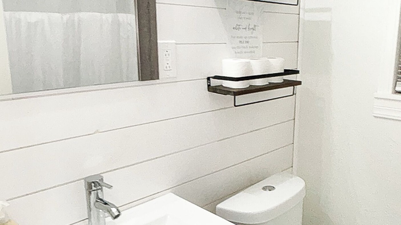 Photo of Bathroom in Norman