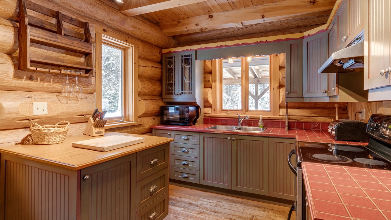 Photo of Kitchen in Saint-Alexis-des-Monts