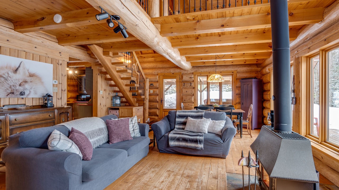 Photo of Livingroom in Saint-Alexis-des-Monts