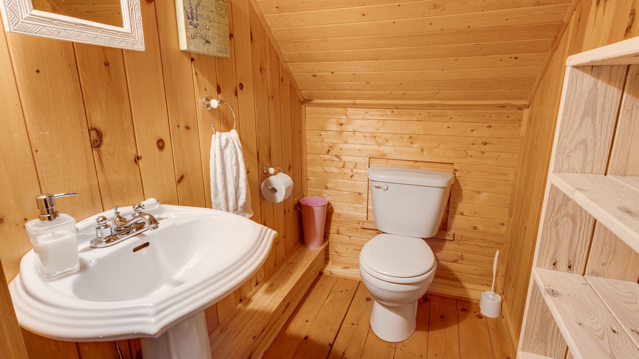 Photo of Bathroom in Saint-Alexis-des-Monts