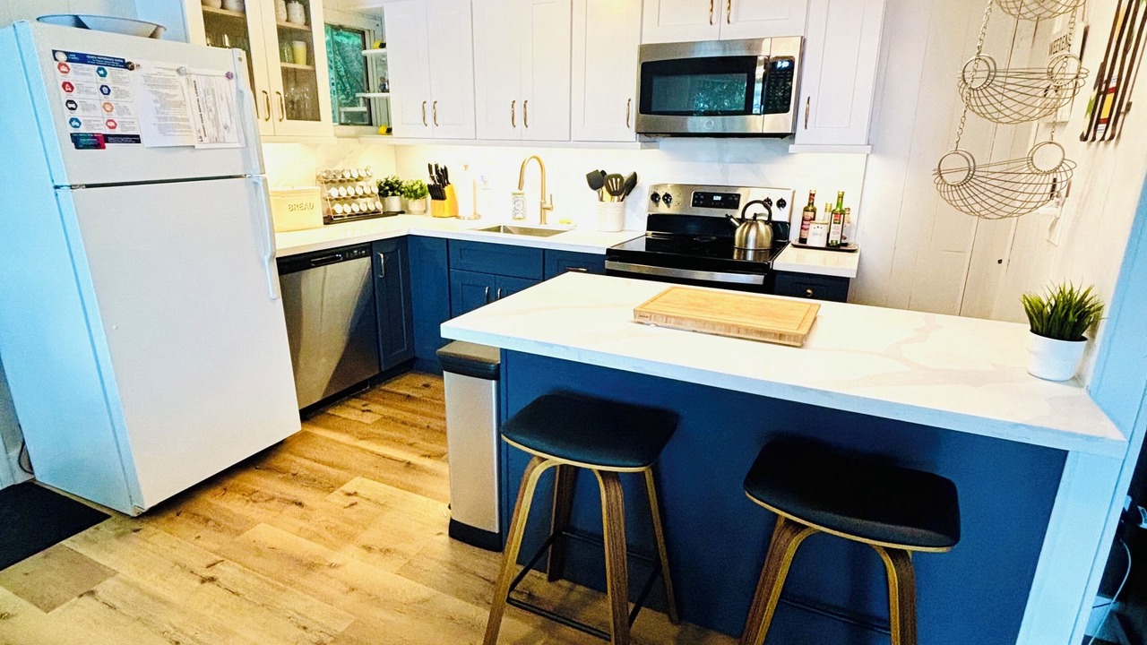 Photo of Kitchen in Lake of Bays