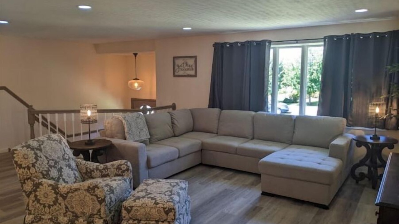 Photo of Livingroom in Meadville