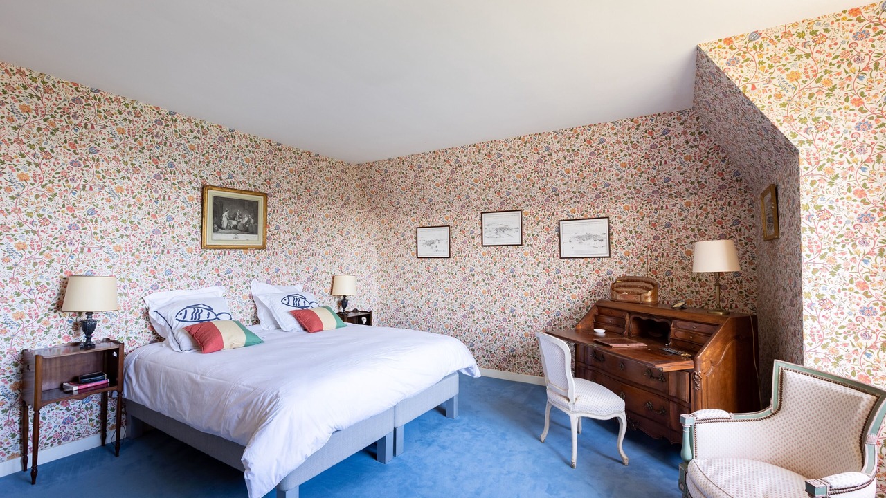 Photo of Bedroom in Le Minihic-sur-Rance