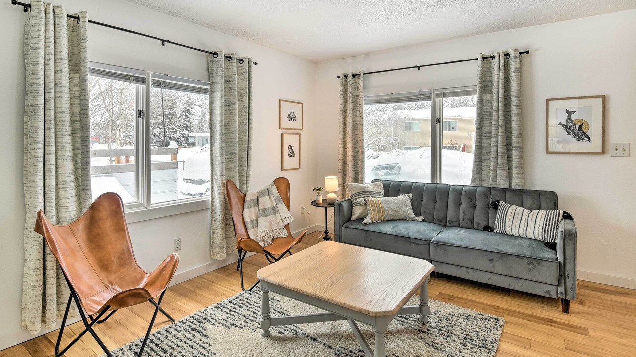 Photo of Livingroom in Spenard