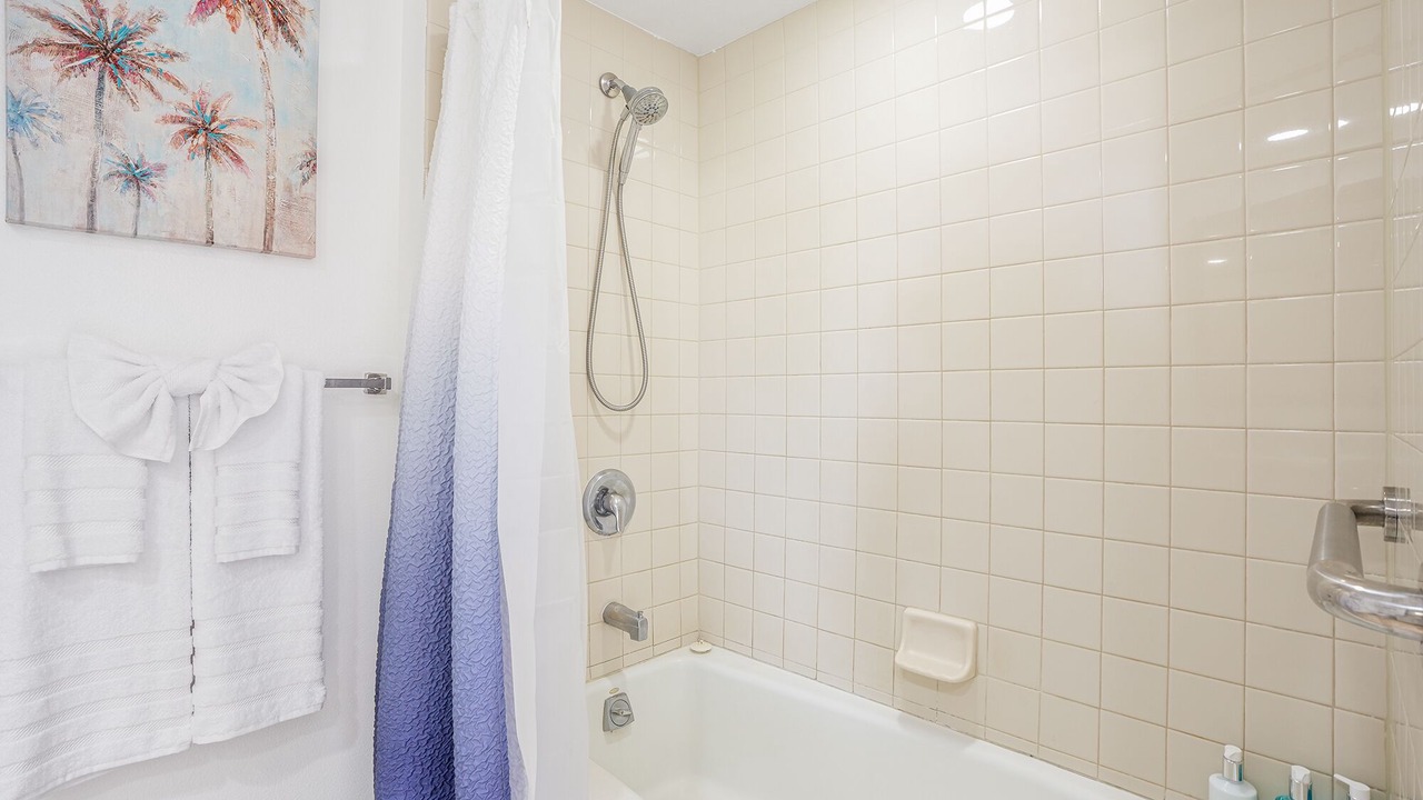 Photo of Bathroom in Wailua