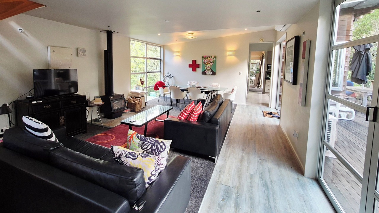 Photo of Others in Leigh