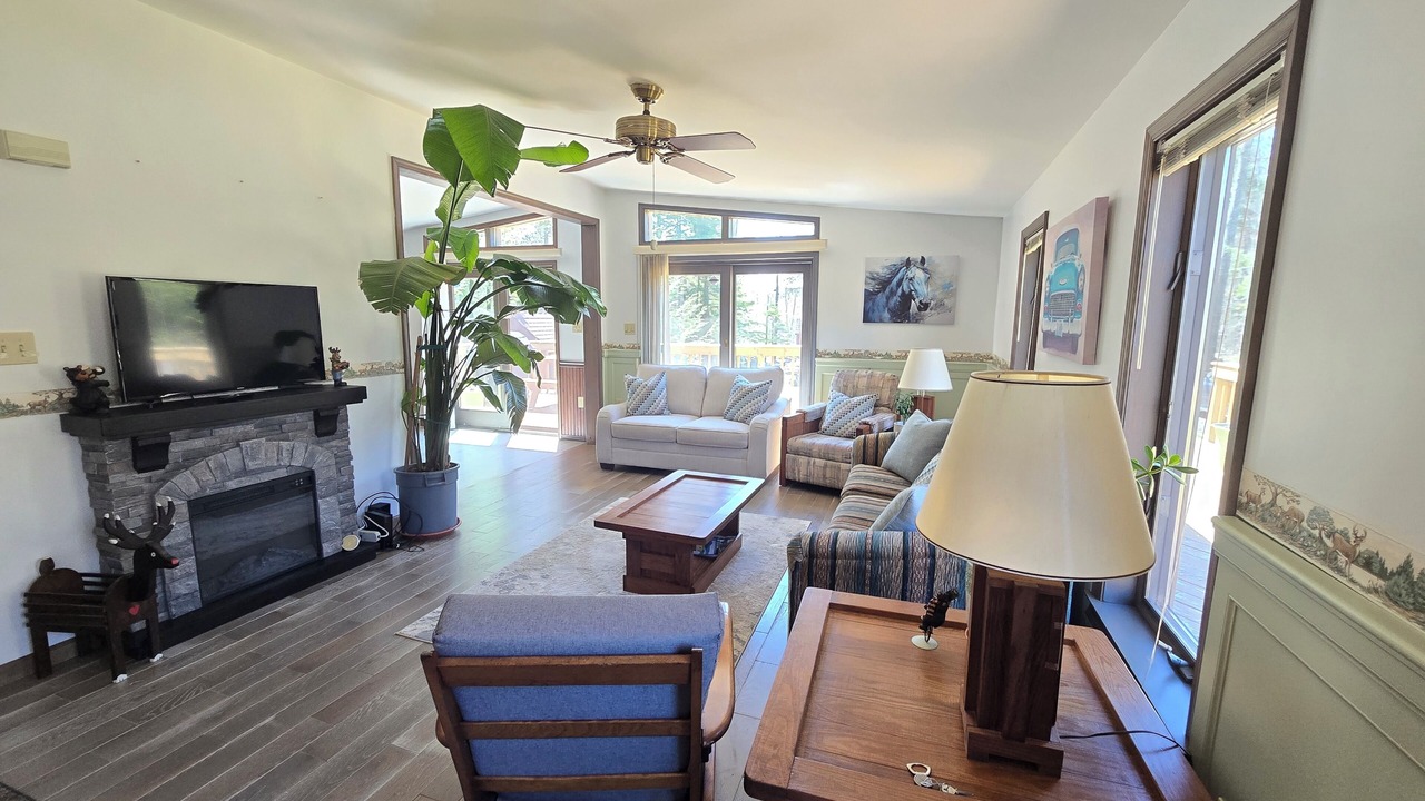 Photo of Livingroom in Haines Falls
