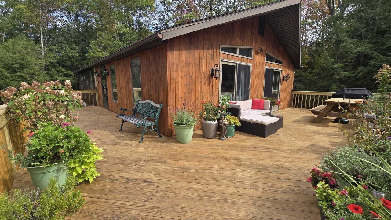Photo of Patio Balcony in Haines Falls