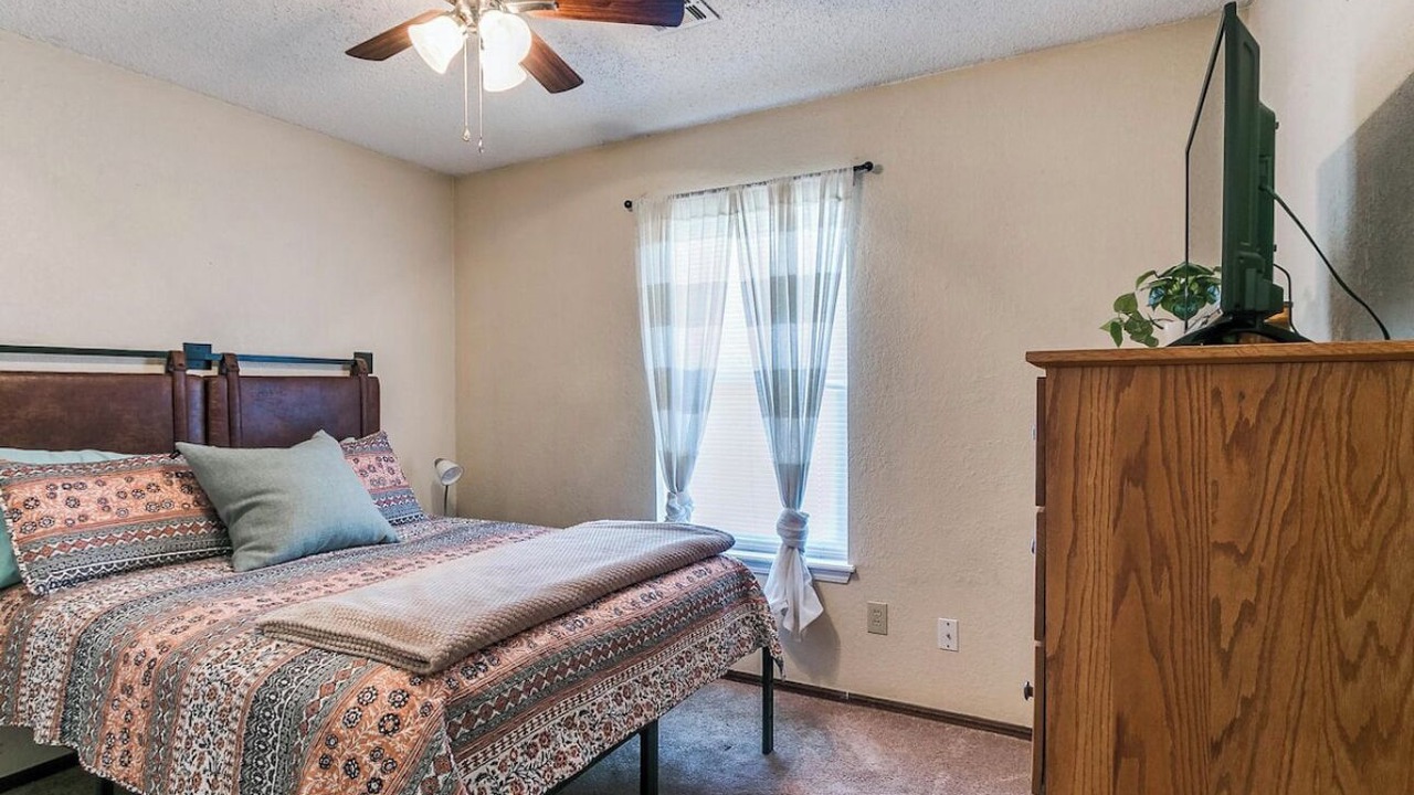 Photo of Bedroom in Yukon
