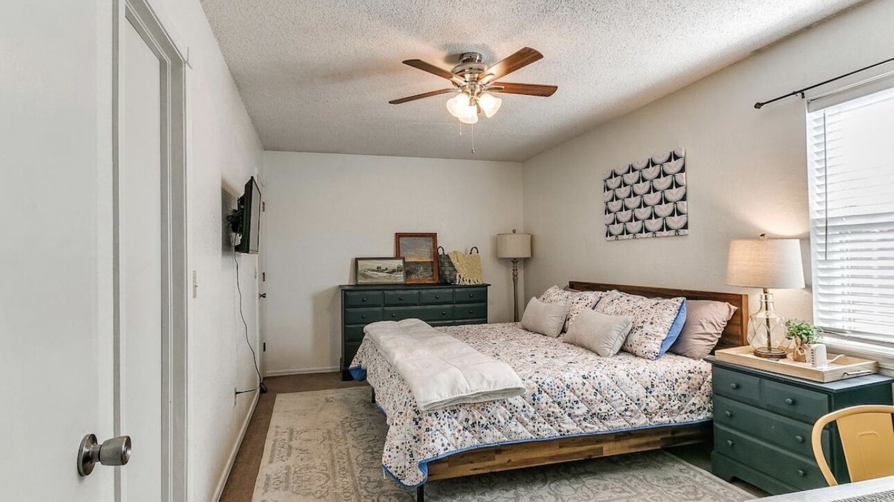 Photo of Bedroom in Yukon