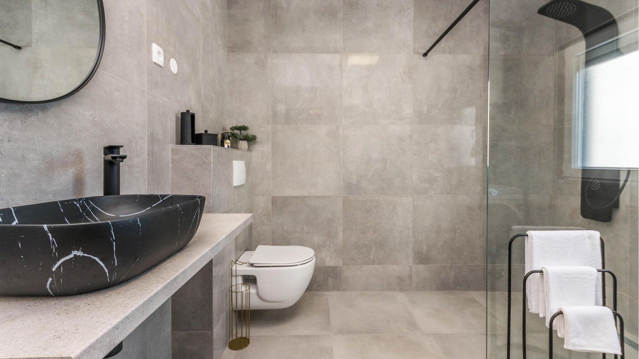 Photo of Bathroom in Tinj