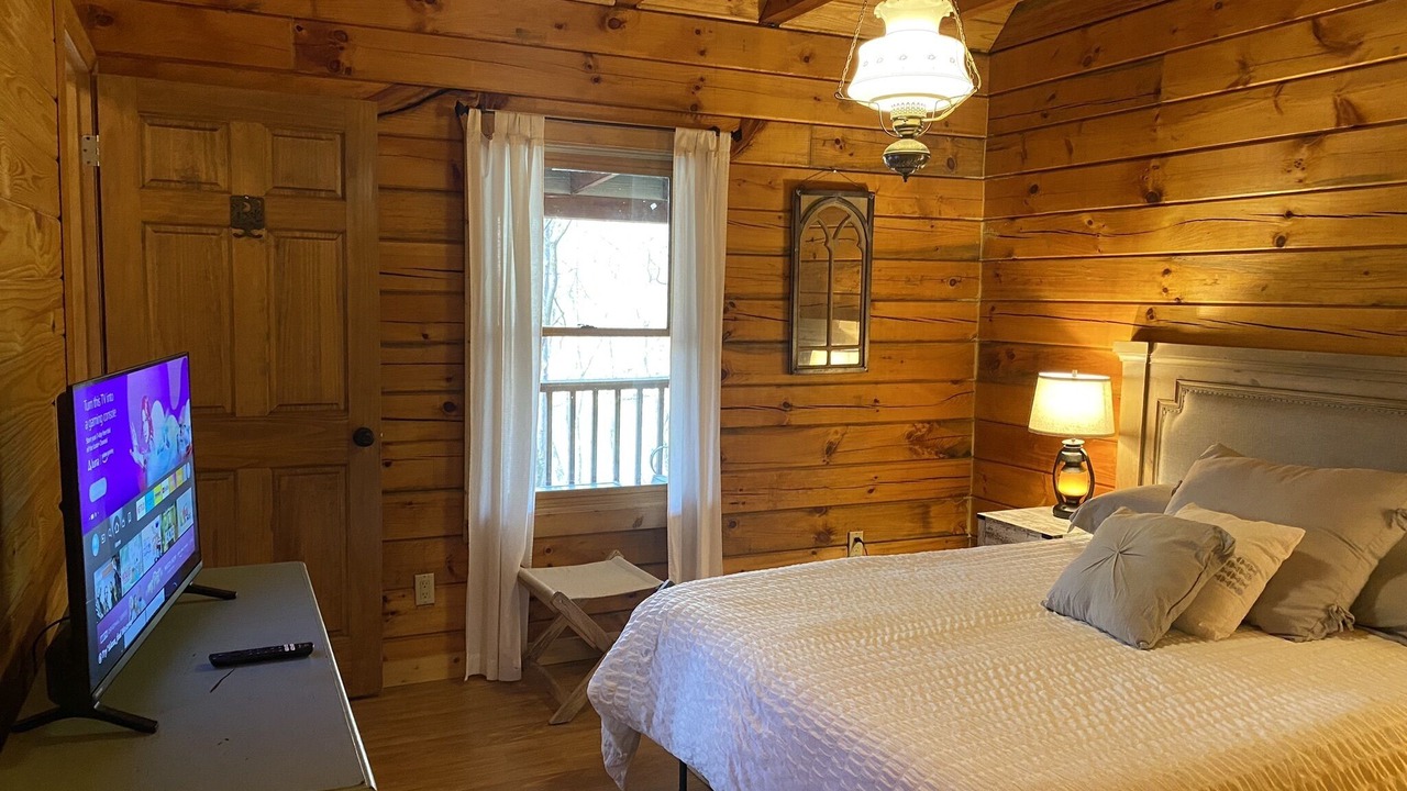 Photo of Bedroom in Jamestown