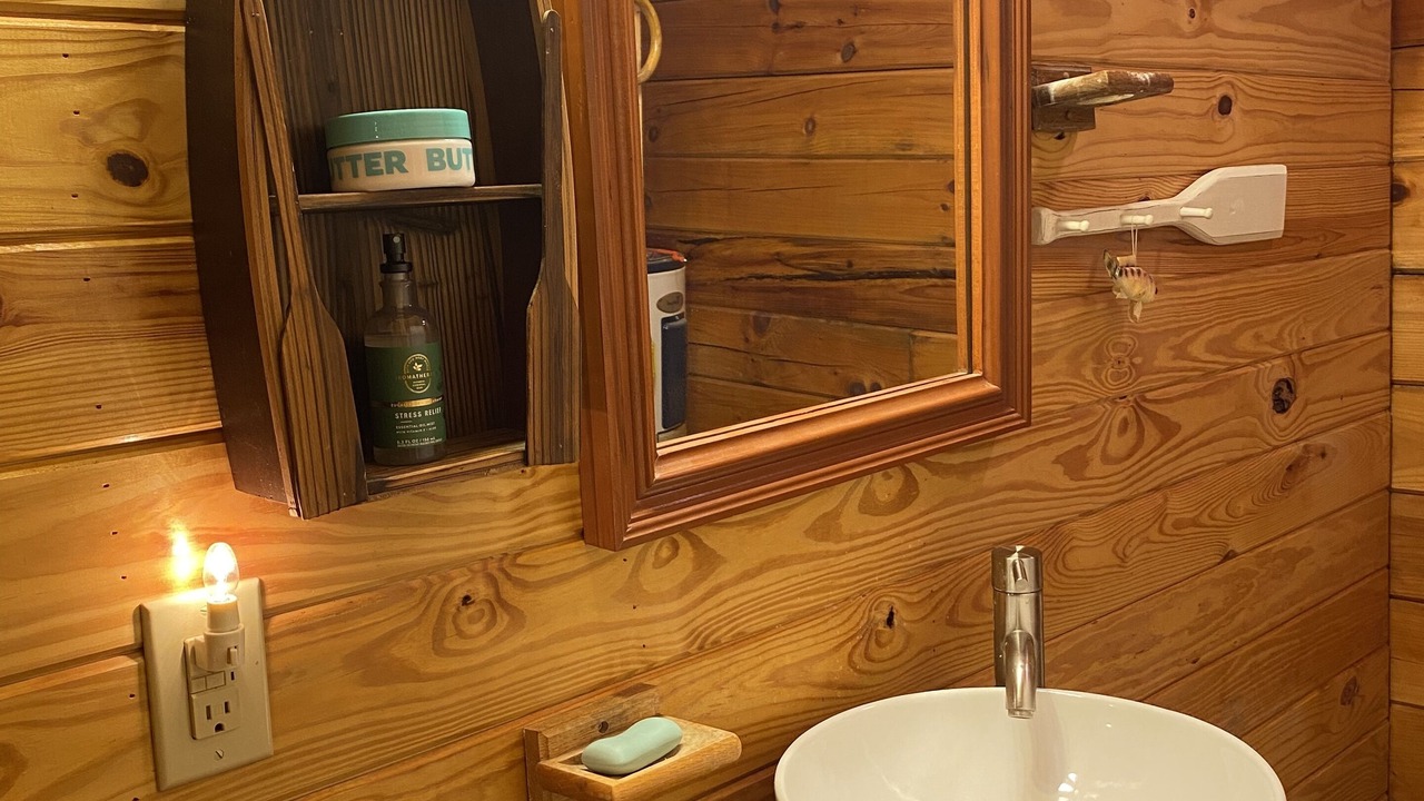 Photo of Bathroom in Jamestown