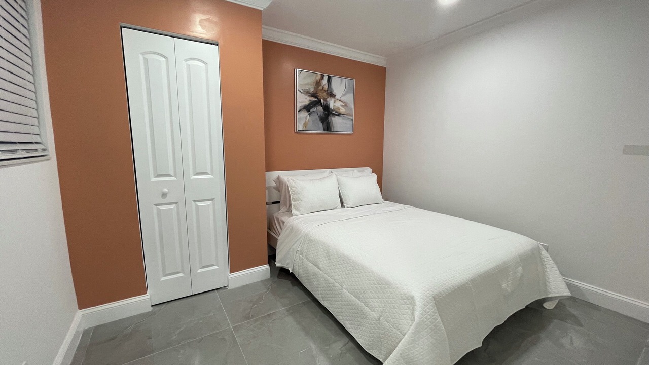 Photo of Bedroom in Sunrise