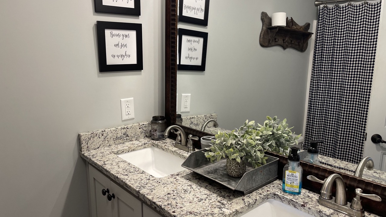 Photo of Bathroom in Jesup